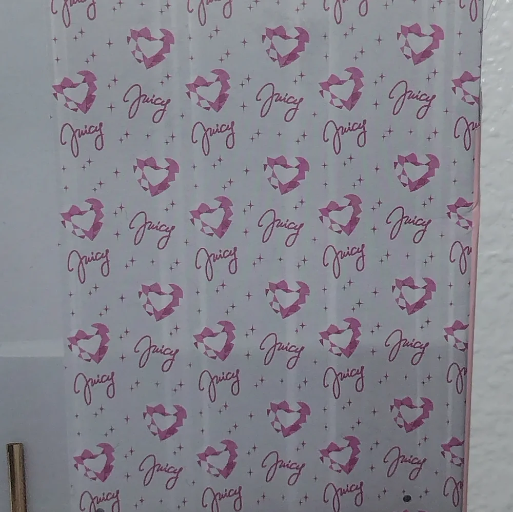 JUICY COUTURE PRINTED PEVA SHOWER CURTAIN JUICY COUTURE SHOWER CURTAIN 70 X 72..